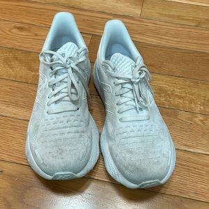 Women’s New Balance Fresh Foam Running Sneakers